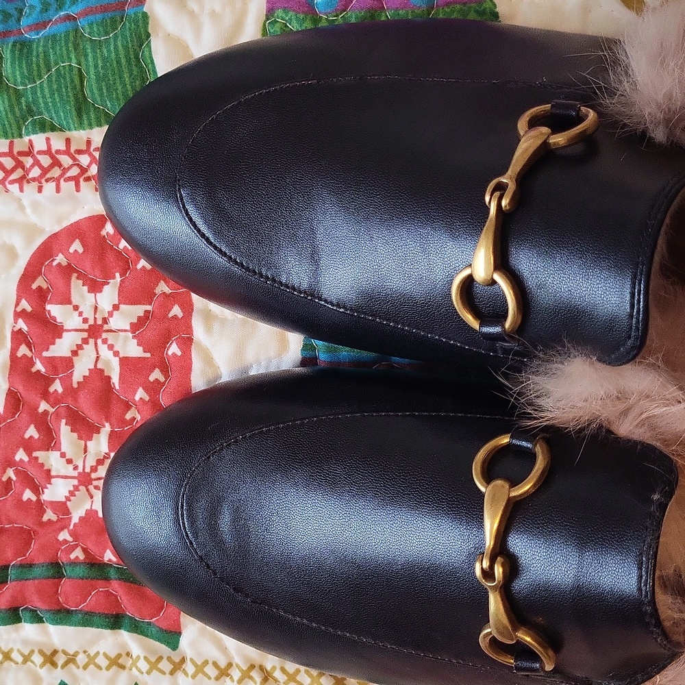 Vertundy Fur Mules 🖤 - Picture 16 of 16